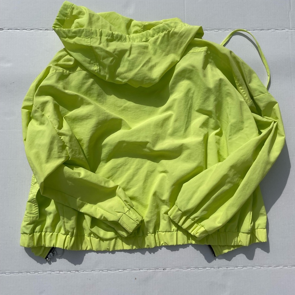 Love Tree Neon Green Cropped Windbreaker Jacket Size Medium – NWT - Picture 3 of 5